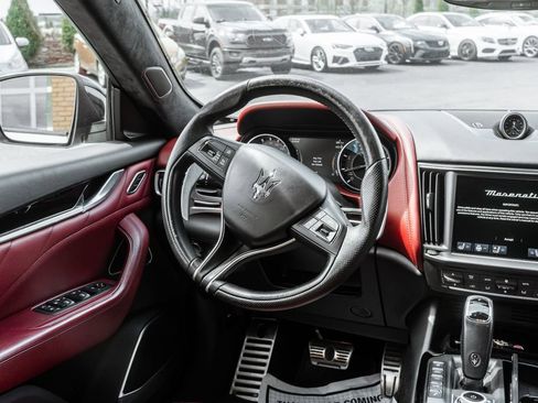 Used 2022 Maserati Levante GT image 14