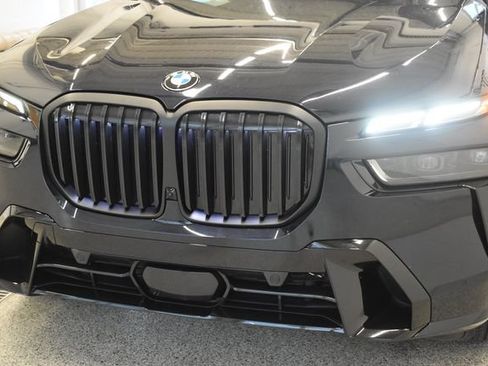 Used 2026 BMW X7 xDrive40i w/ M Sport Package AWD/4WD image 14