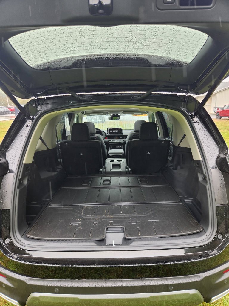 Used 2026 Honda Pilot Elite image 16