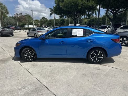 Used 2024 Nissan Sentra SV FWD image 9