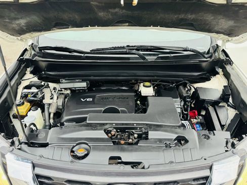 Used 2017 Nissan Pathfinder SL image 20