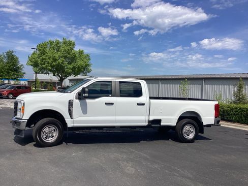 Used 2023 Ford F250 XL w/ Snow Plow Prep Package AWD/4WD image 6