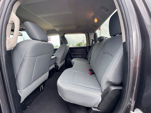 Used 2016 RAM 2500 Tradesman w/ Chrome Appearance Group AWD/4WD image 24