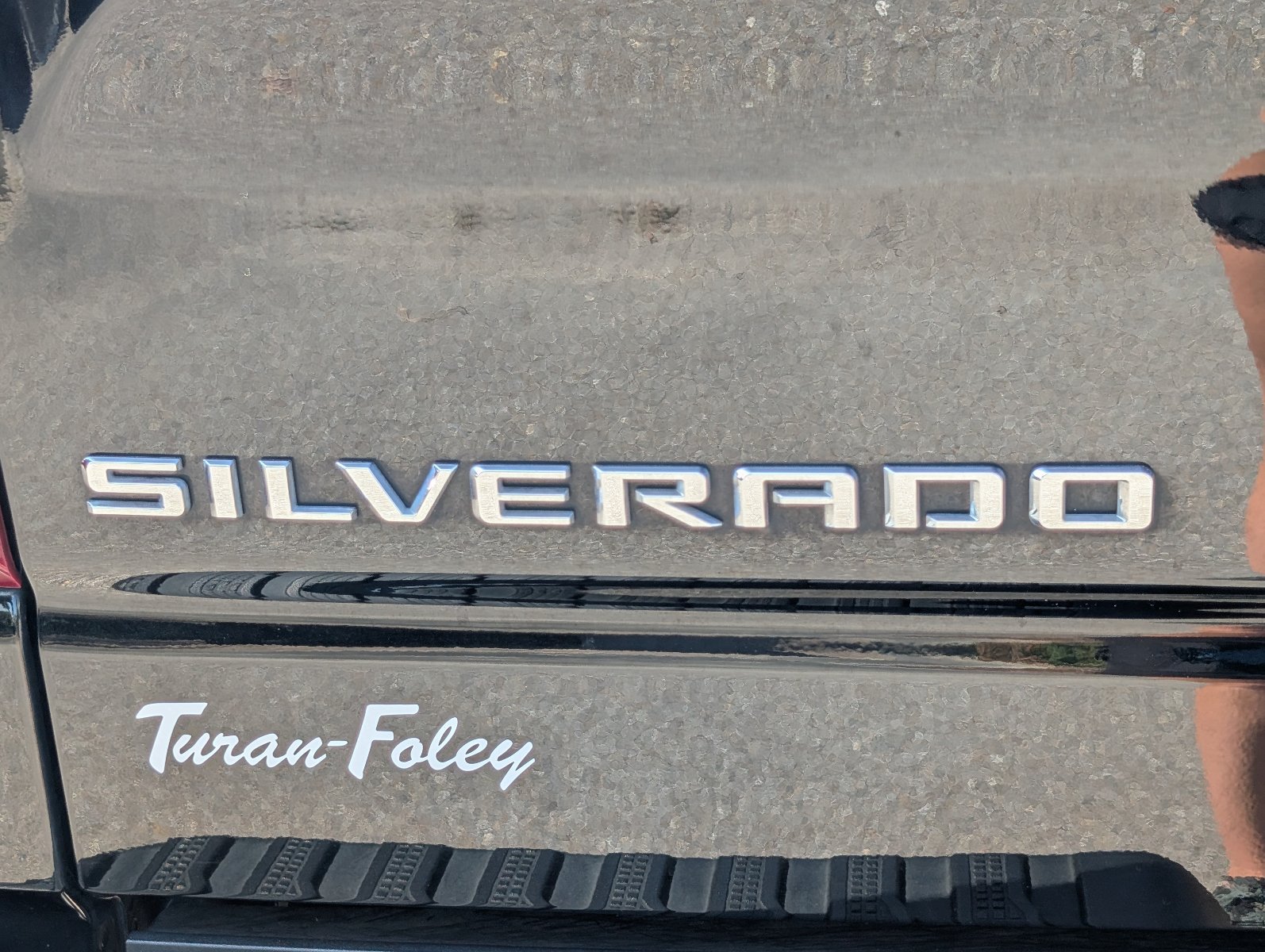 Used 2024 Chevrolet Silverado 1500 LTZ AWD/4WD image 6