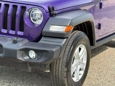 Used 2023 Jeep Wrangler Unlimited Sport AWD/4WD image 9