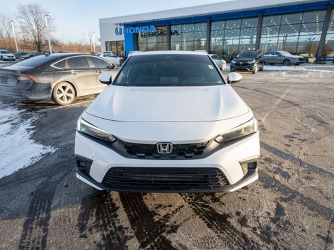 Used 2022 Honda Civic Sport Touring image 2
