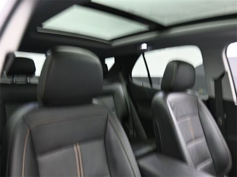 Used 2022 Chevrolet Equinox Premier image 29