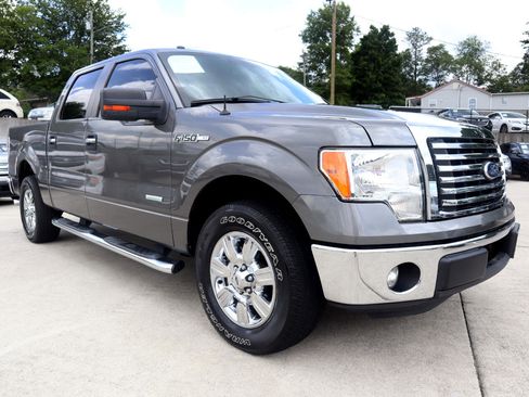 Used 2012 Ford F150 XLT w/ XLT Chrome Pkg image 9