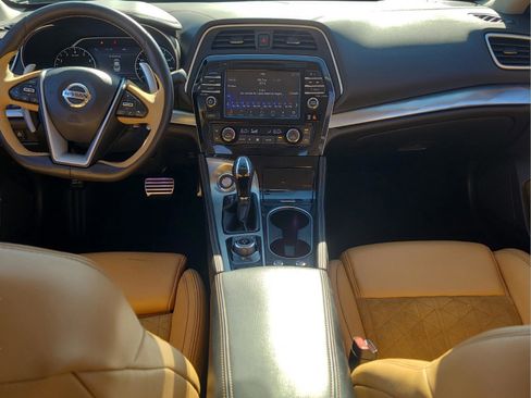 Used 2016 Nissan Maxima SR w/ Interior Lighting Package image 13