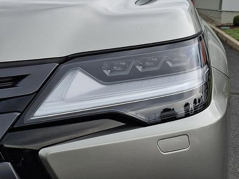 Used 2024 Lexus LX 600 4WD w/ Appearance Package image 31