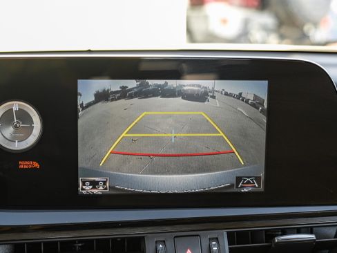 Used 2022 Lexus ES 350 w/ Premium Package image 22