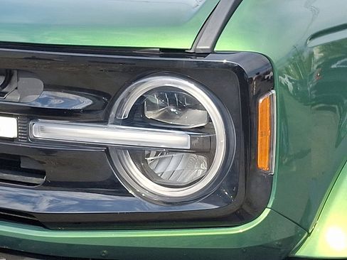 Used 2023 Ford Bronco Outer Banks image 12