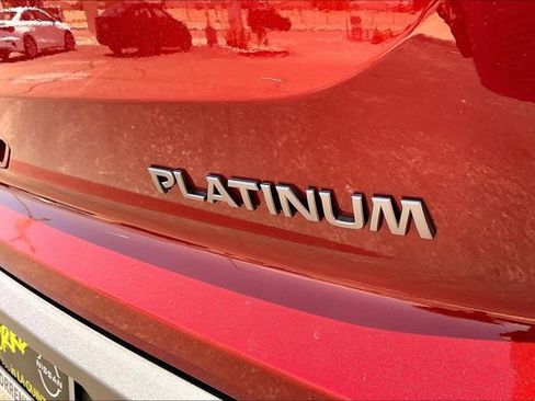 New 2026 Nissan Pathfinder Platinum FWD image 12