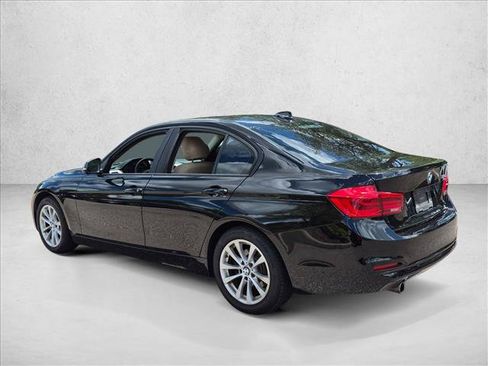 Used 2018 BMW 320i Sedan RWD image 6