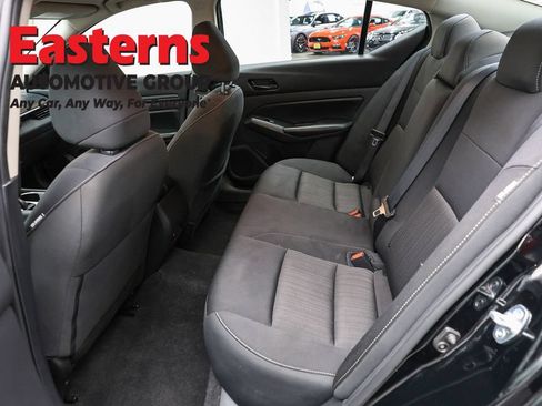 Used 2024 Nissan Altima 2.5 SV FWD image 21