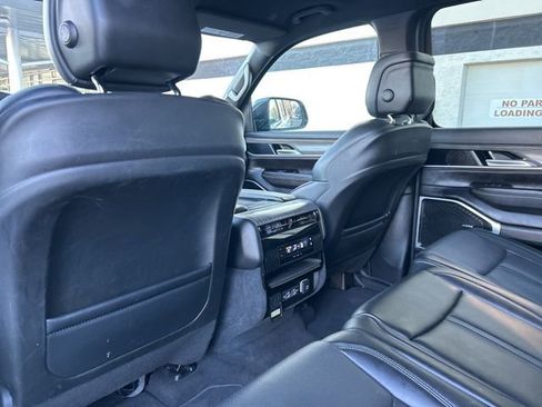 Used 2024 Jeep Wagoneer L Series II w/ Flexible Seating Group image 28