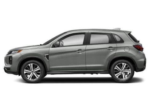 Used 2021 Mitsubishi Outlander Sport SE image 3