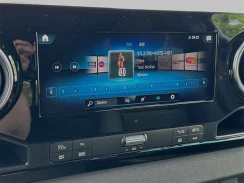 Used 2024 Mercedes-Benz Sprinter 144 Cargo image 20