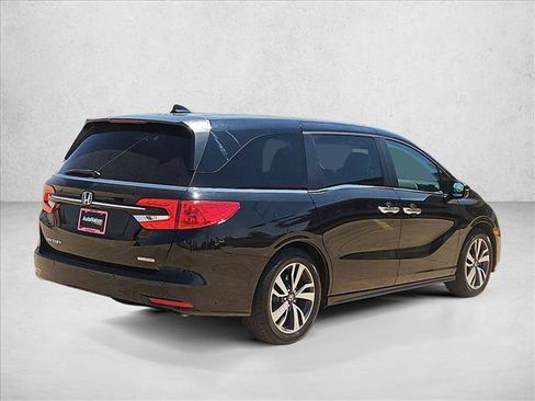 Used 2021 Honda Odyssey Touring image 5