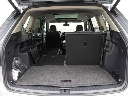 New 2026 Volkswagen Atlas SEL Premium R-Line image 8