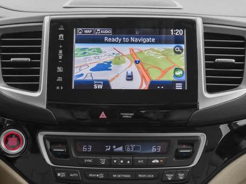 Used 2017 Honda Pilot Touring image 17
