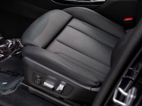 Used 2021 BMW X4 M40i w/ Premium Package AWD/4WD image 16