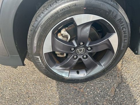 Used 2018 Honda HR-V EX image 9