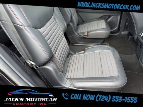 Used 2025 Ford Explorer ST-Line w/ Premium Package image 26