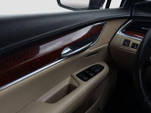 Used 2019 Cadillac XT5 Luxury FWD image 25