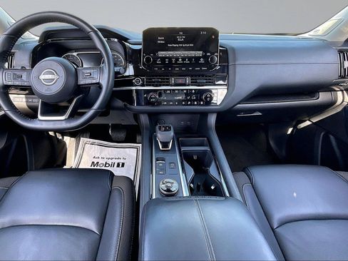 Certified 2024 Nissan Pathfinder SL w/ SL Premium Package AWD/4WD image 18