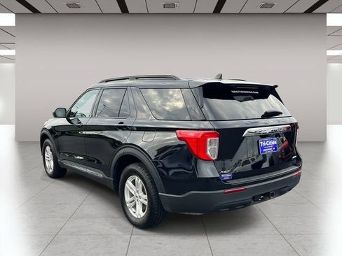 Used 2023 Ford Explorer XLT w/ Class IV Trailer Tow Package AWD/4WD image 6