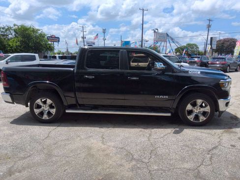 Used 2020 RAM 1500 Laramie RWD image 2