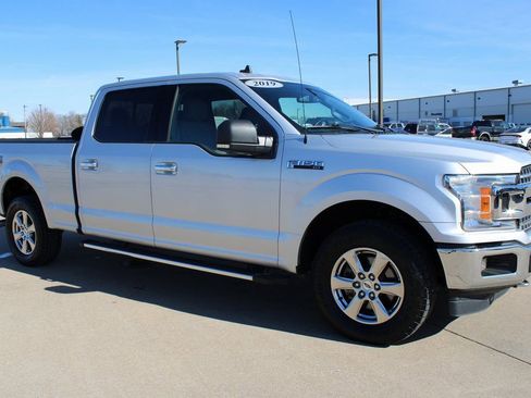 Used 2019 Ford F150 XLT w/ Equipment Group 302A Luxury image 3