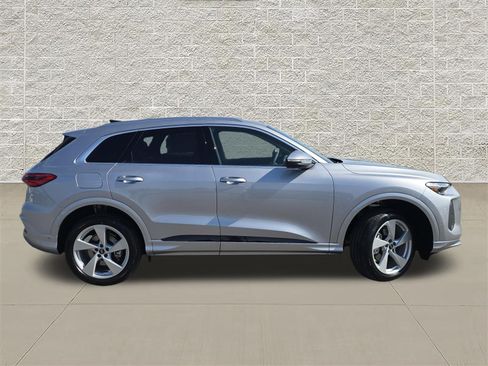 New 2026 Audi Q5 Premium Plus AWD/4WD image 8