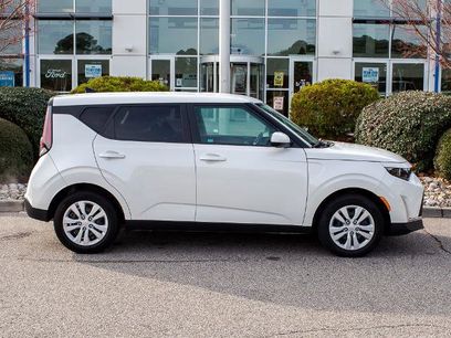 Used 2023 Kia Soul LX