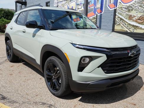 New 2026 Chevrolet TrailBlazer LT w/ Midnight Edition AWD/4WD image 26