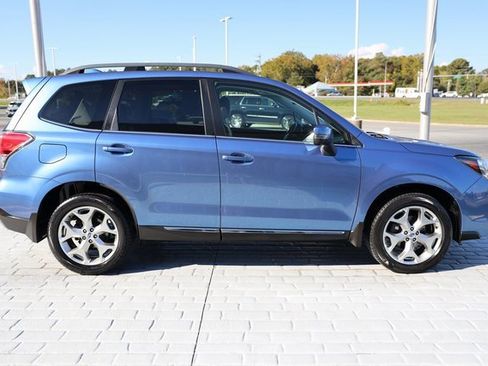 Used 2017 Subaru Forester 2.5i Touring image 6