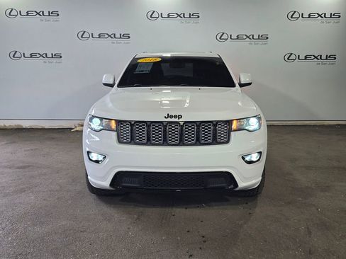Used 2018 Jeep Grand Cherokee Altitude AWD/4WD image 6