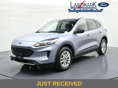 Used 2022 Ford Escape SE w/ Convenience Package AWD/4WD image 1