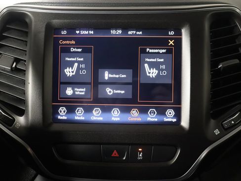 Used 2022 Jeep Cherokee Trailhawk AWD/4WD image 40