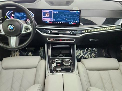 Used 2024 BMW X5 sDrive40i w/ M Sport Package image 91
