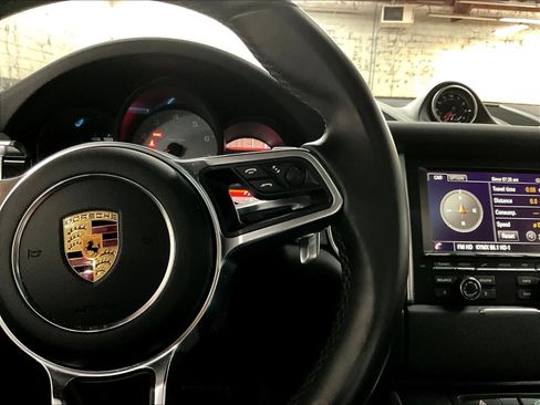 Used 2016 Porsche Macan S image 20