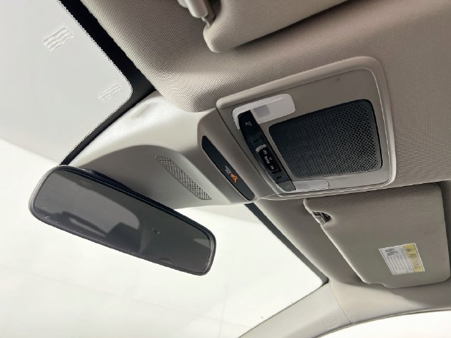 Used 2027 Honda HR-V LX image 15