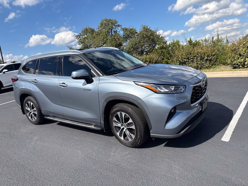 Used 2020 Toyota Highlander XLE FWD image 7