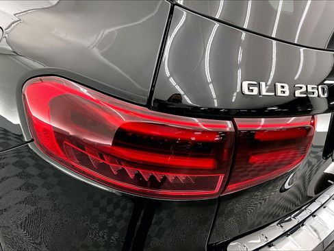 Used 2026 Mercedes-Benz GLB 250 image 26