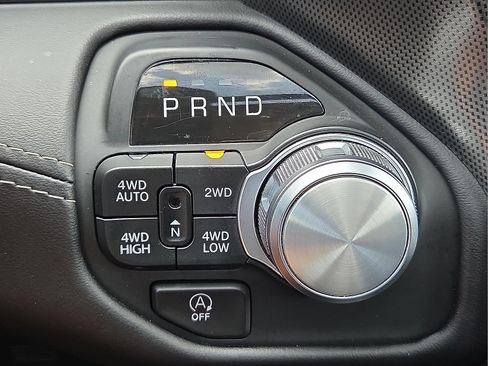 Used 2025 RAM 1500 Limited AWD/4WD image 11