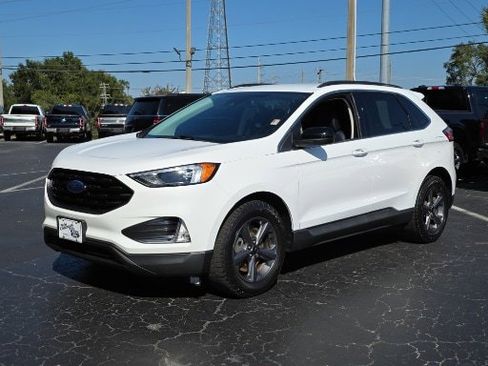 Certified 2022 Ford Edge SEL w/ Sport Appearance Package image 10