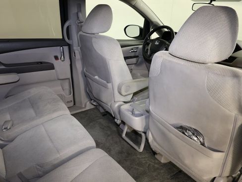 Used 2016 Honda Odyssey SE image 40