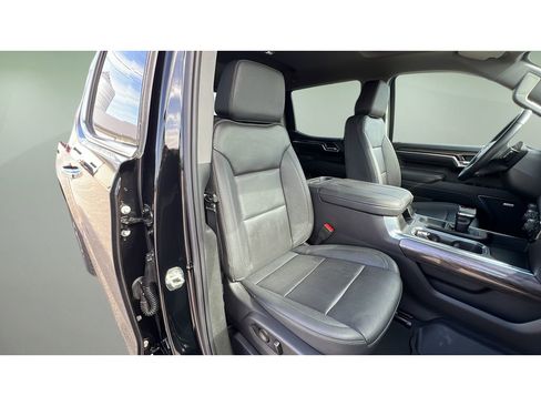 Certified 2025 Chevrolet Silverado 1500 LTZ AWD/4WD image 32
