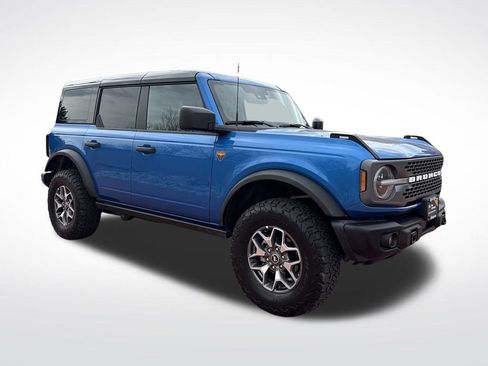 Certified 2025 Ford Bronco Badlands AWD/4WD image 1